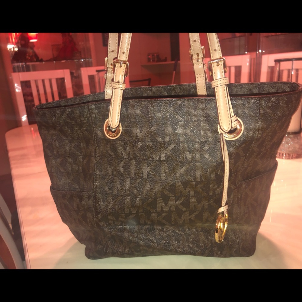 Michael kors tote